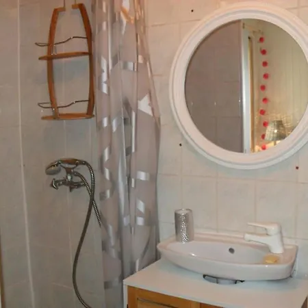 بيت للعطل Maisonnette De Village *
